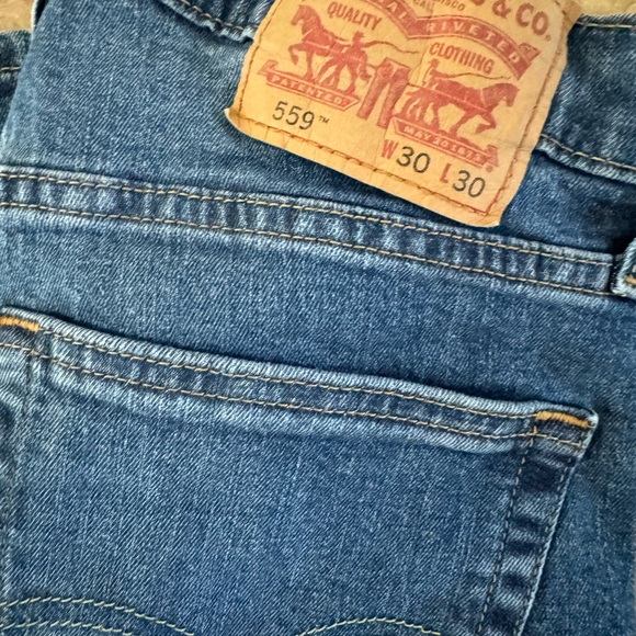 Men’s Levis jeans 559 relaxed straight fit size 30x30 - Picture 2 of 4